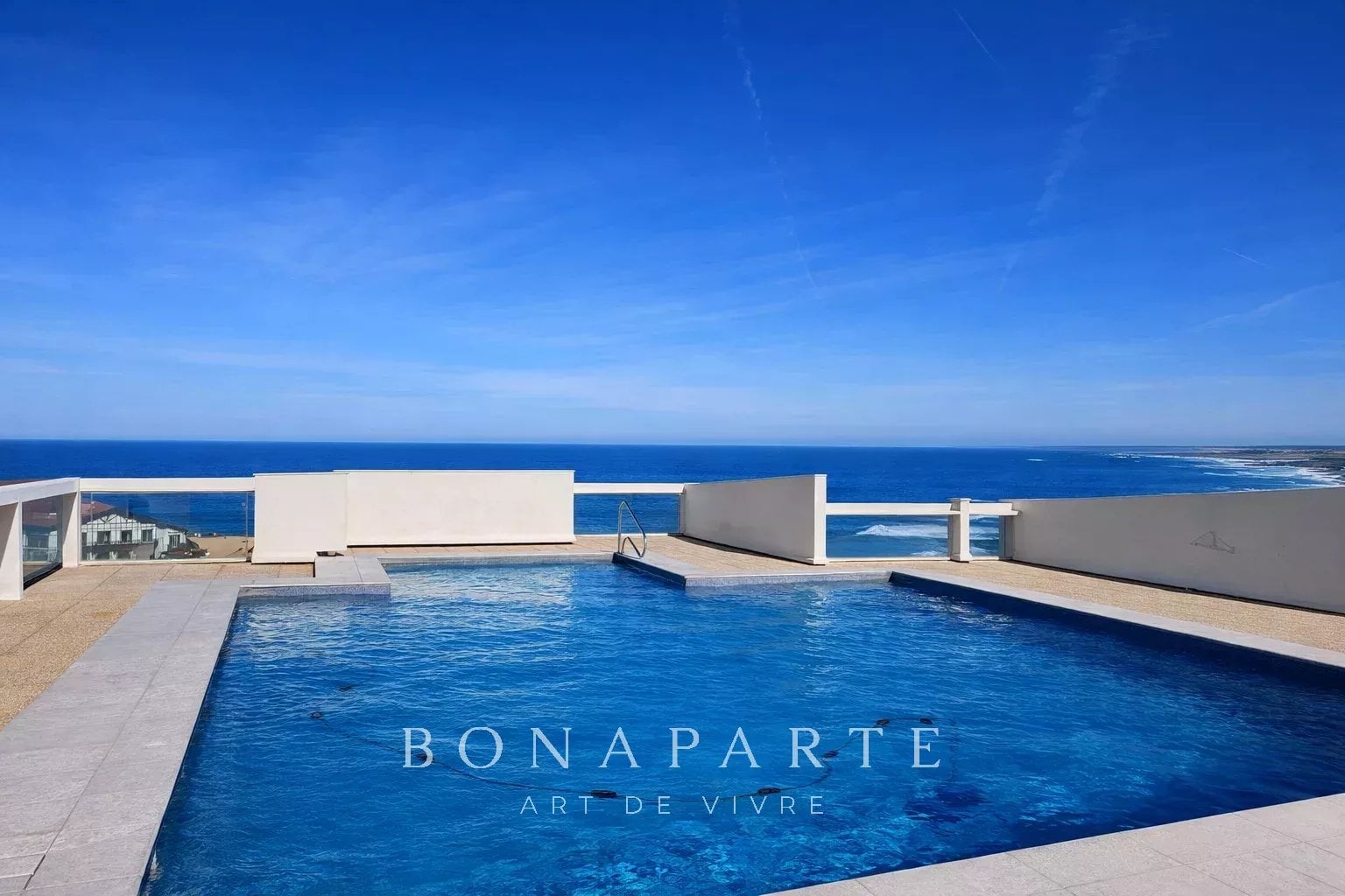 BIARRITZ LE PHARE - APPARTEMENT AVEC VUE MONTAGNE, OCÉAN ET GOLF